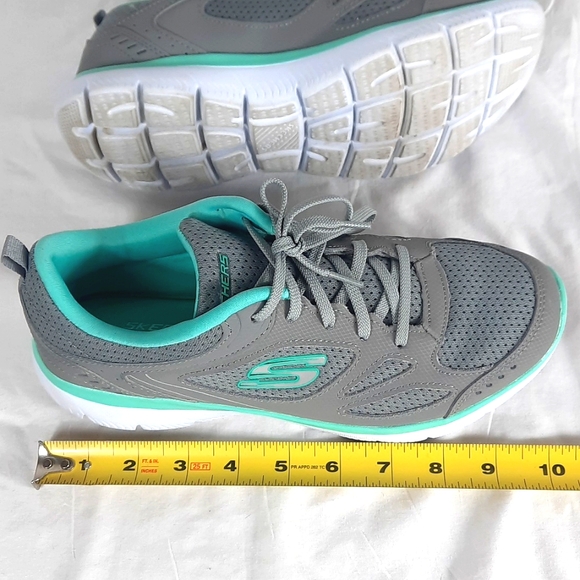 Skechers Women's Suited Memory Foam Leather Shoes Size 8 Gray Green Athletic - Picture 11 of 11